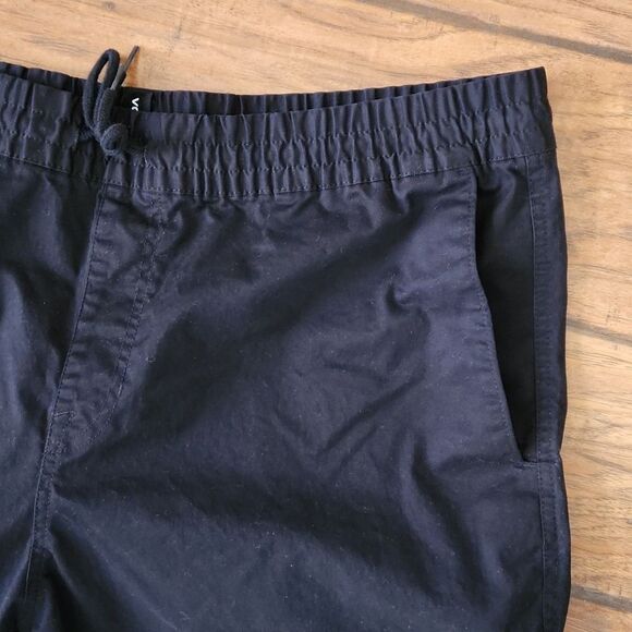 Volcom men's XXL drawstring waist black shorts - Picture 2 of 6